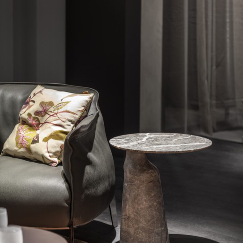 Poltrona Frau coffee table Ilary – Shop Forma Design