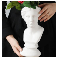 Forma Design Vase Holder -2